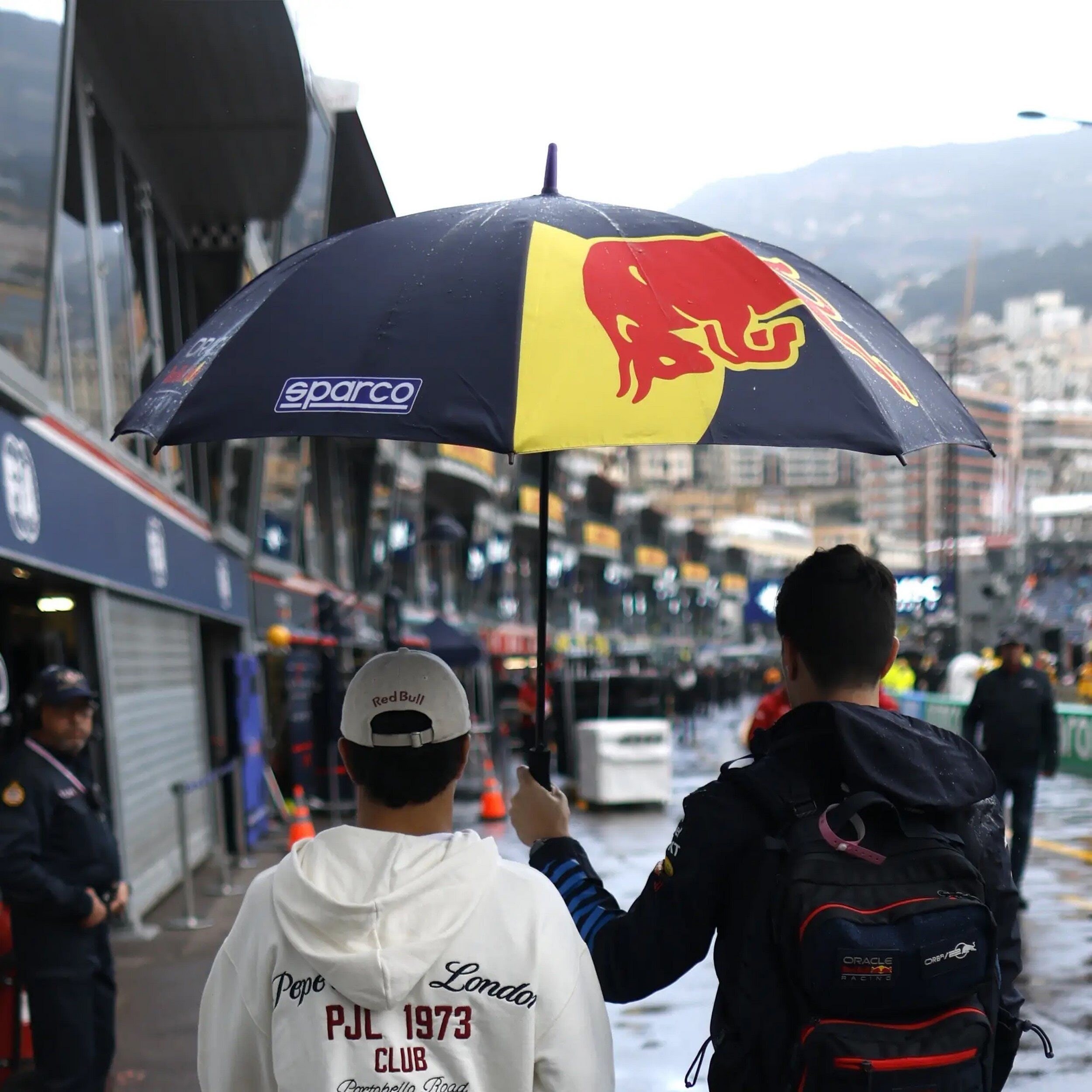 Paraply RedBull Racing